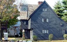 House built in 1675 in Salem America with a interesting history